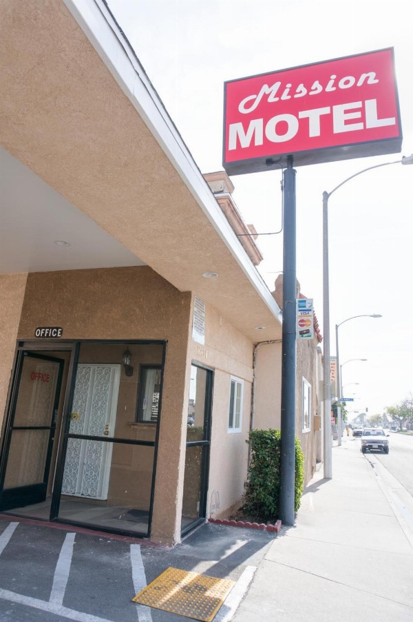 Mission Motel image 11